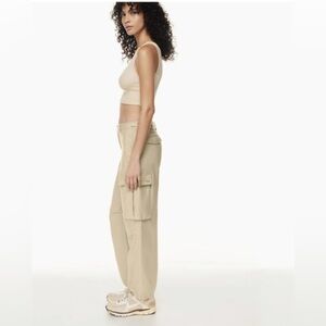 Aritzia TNA Surplus Division Supply Cargo Pants in beige, size 4
